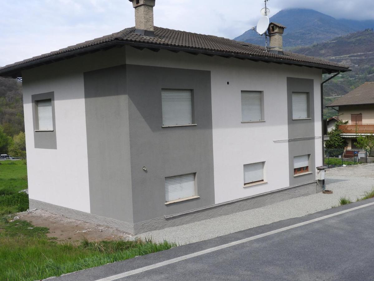Vue Du Chateau Villa Fenis Exteriör bild